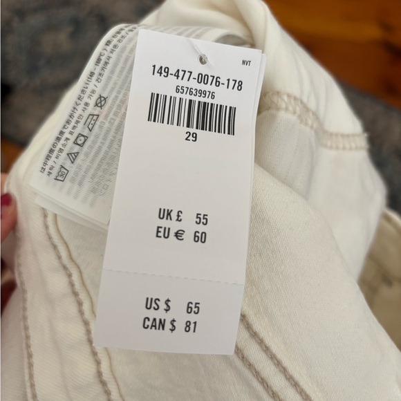 NWT Abercrombie Curve Love High Rise 90s Relaxed Cutoff Short Size 29/8 Cream - Picture 8 of 10